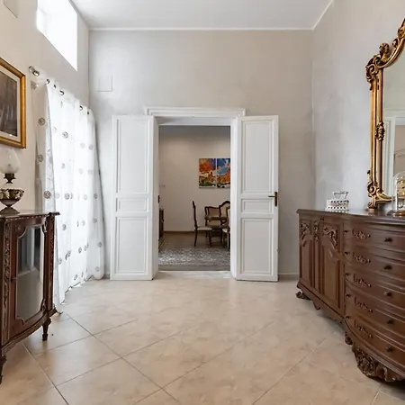 Apartment La Dimora Dei Mille - Roomy With Terrace